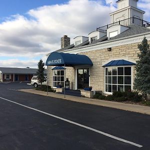 Alpine Inn & Suites Rockford